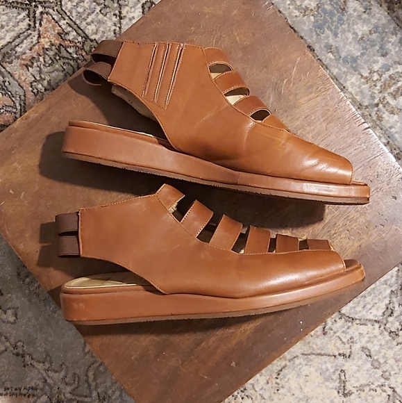 Gaia sandals - Picture 2 of 5